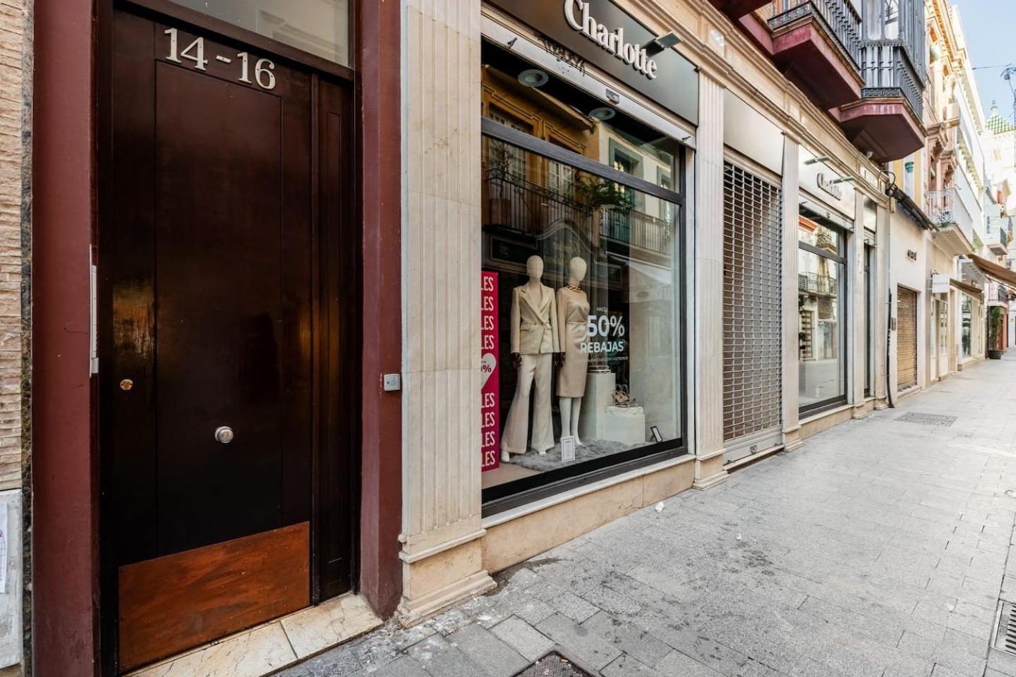 Komodo Sierpes: Bright & Classy Central Apartment Seville Exterior photo